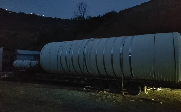 康乐圆桶运输途中